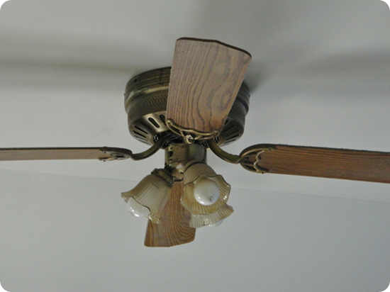 Took Down An Ugly Non Functional Ceiling Fan In A Al Wwyd The Lights Would Come On But Fan Wouldn T Rotate Note Were 3 Piddly Dim Little Bulbs That Barely Lit Anything Up Not Normal Sized
