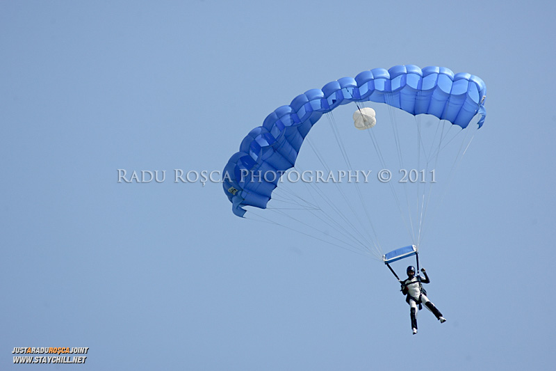 A doua editie a mitingului aviatic "Sky is not the limit" desfasurat la aerodromul din Targu Mures sambata, 13 august 2011