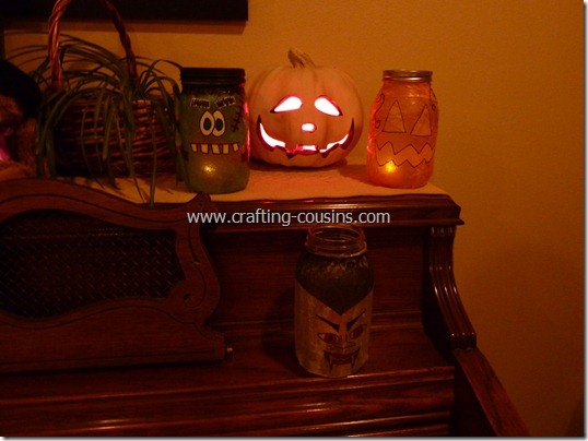 Halloween Luminaries from a Mason jar (12)
