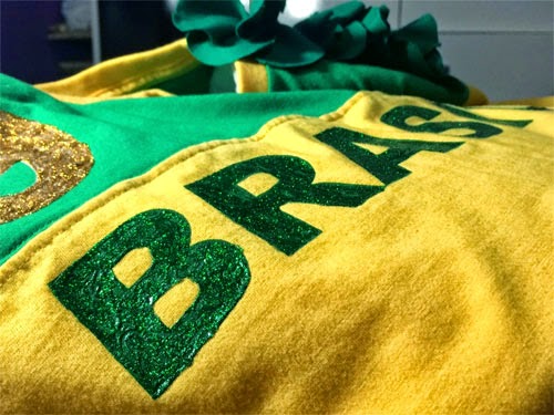 diy-como-fazer-customizando-camiseta-copa-brasil-7.jpg