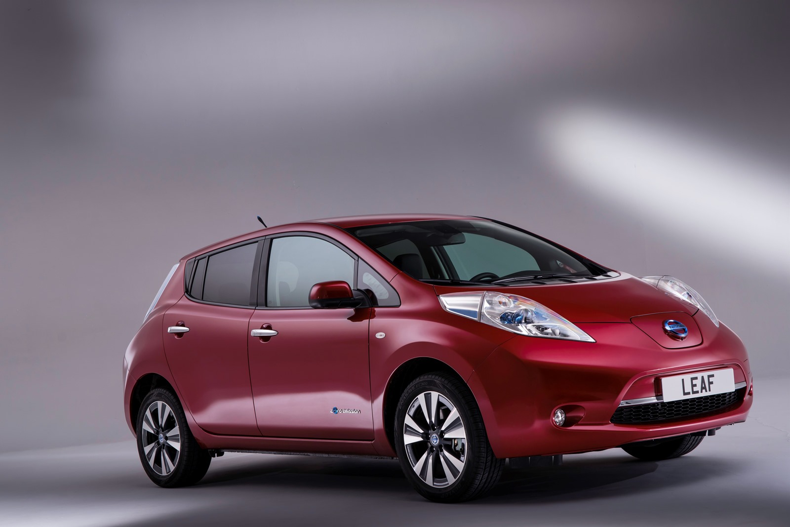 [Nissan-Leaf-2%255B7%255D.jpg]