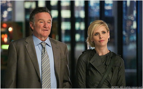 Robin Williams and Sarah Michelle Gellar in THE CRAZY ONES.