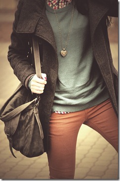 hipster-fun-photo-blogger-cute-style-hipsters-cool-glasses-outfit-brown-natural