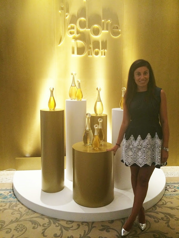 Dior-J'adore -The-future-is-gold-fashion-blogger