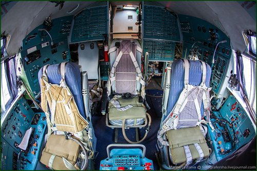 Фотографии тяжелого военно-транспортного самолета Ил-76МД-90А.