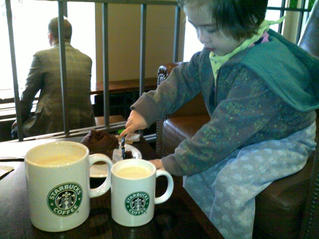 [Starbucks2011102111.jpg]