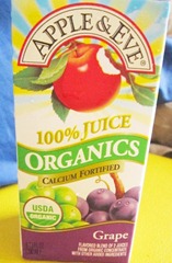apple and eve organic grape juice, 240baon