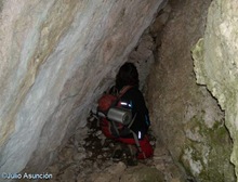 En el interior de la Cueva de Lazkua - Eraul