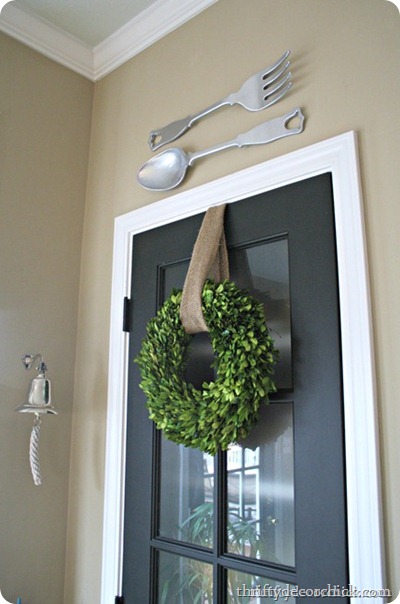 decorating with boxwoods