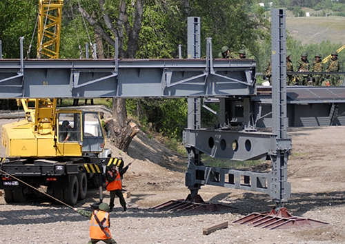 Военные борются с паводками на Дальнем Востоке
