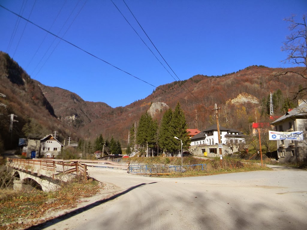 [DSCN79123.jpg]