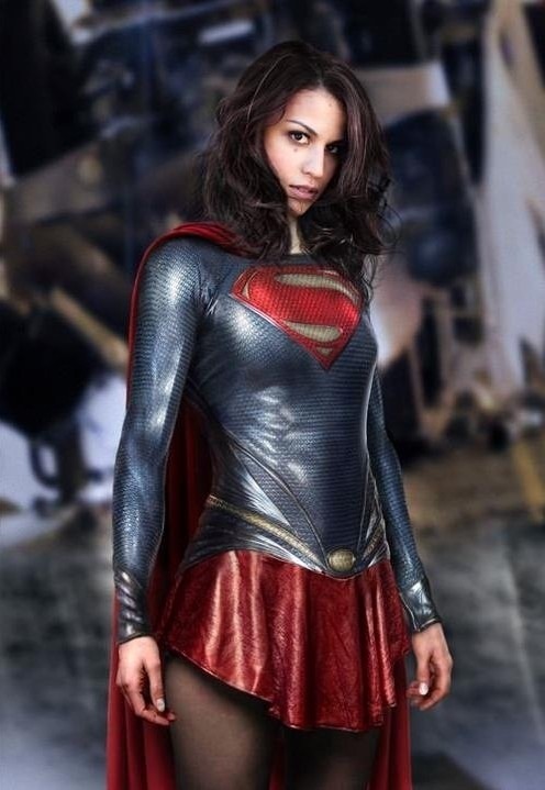 [new-man-of-steel-movie-explores-supermans-childhood-and-features-first-looks-at-zod-jorel-supergirl-and-lois-lane-38261%255B10%255D.jpg]