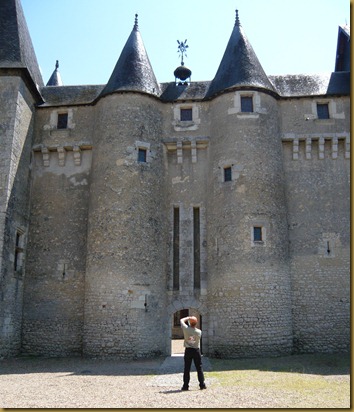 chateau fourgeres-sur-bievres9e