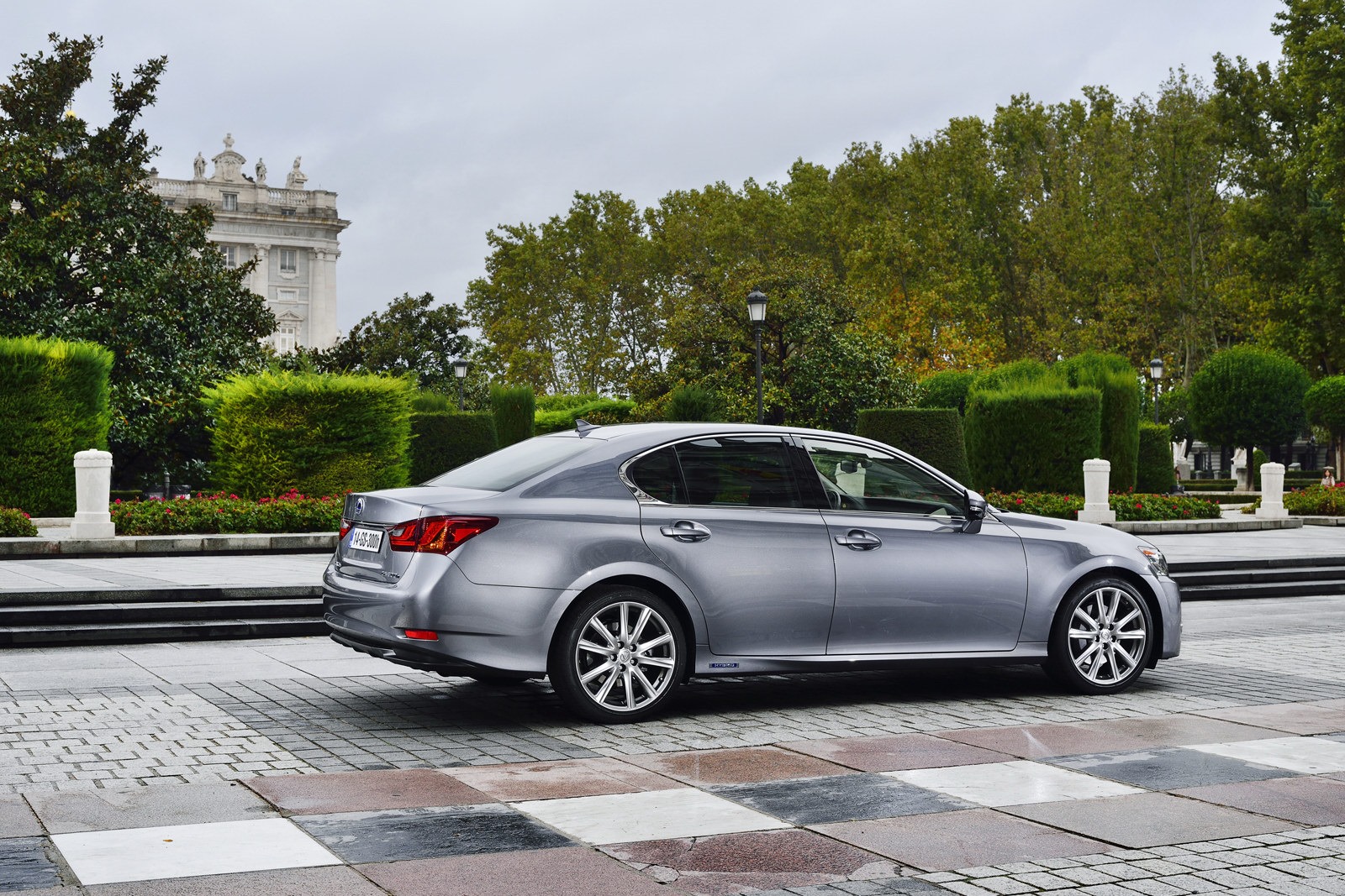 [Lexus-GS-300h-32%255B2%255D.jpg]