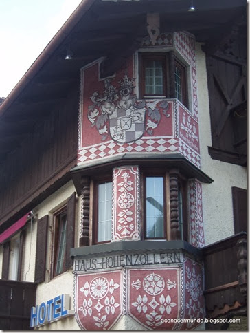 Garmisch Partenkirchen. Fachadas y balcones pintados - P9060315