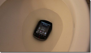 smartphone-toilet-625x359