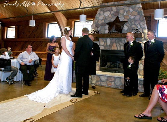 Frontier Lodge Wedding Photographer 12