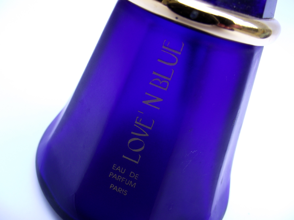 [Perfume%2520Love%2520n%2520Blue%2520Jeanne%2520Arthes%255B5%255D.png]