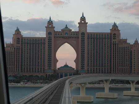 Obiective turistice Dubai: Hotel Atlantis