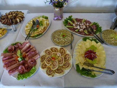 Mic dejun la Casa Boiereasca