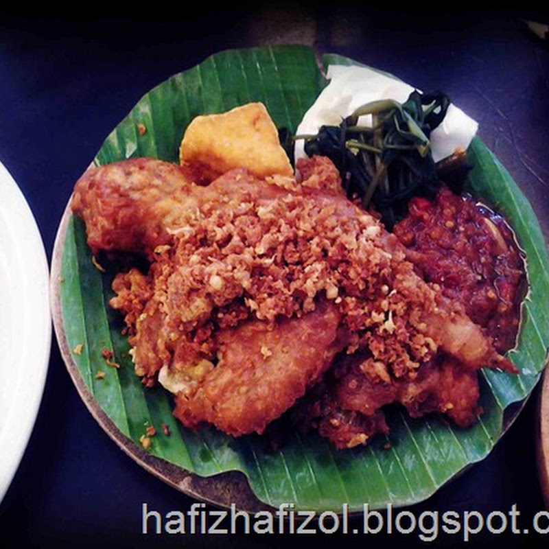 Ayam Penyet Ria Cyberjaya