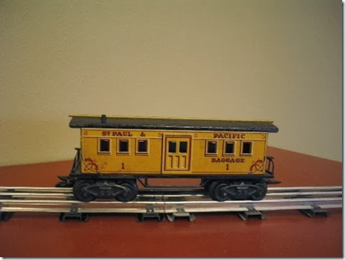 Marx 7-inch St. Paul & Pacific Baggage Car