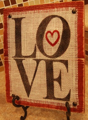 [love%2520plaque%2520with%2520burlap%2520and%2520wood%255B4%255D.jpg]