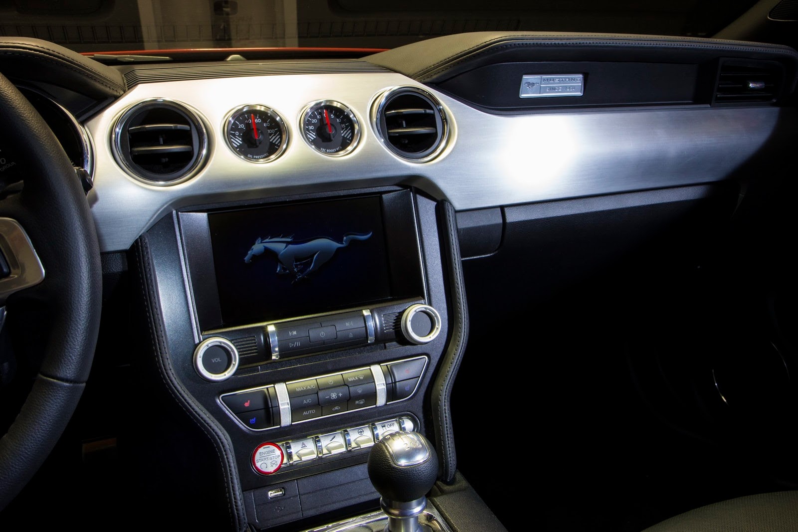 [Ford-2015-Mustang-Lab-Lights-5%255B2%255D.jpg]