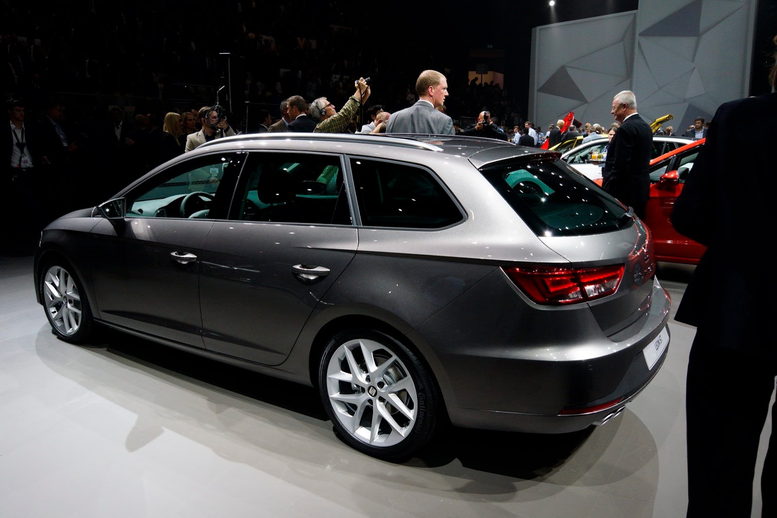 [VW-Group-Night-Event-48%255B2%255D.jpg]