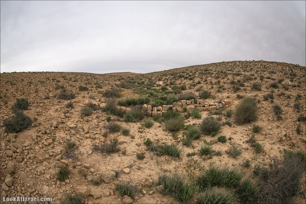 Водоёмы (колодцы) Луц | Lutz cisterns | בורות לוץ | LookAtIsrael.com - Фото путешествия по Израилю