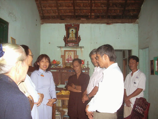 UVXHTWThamViengTamHoai 003.jpg