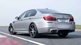 BMW-M5-30Y-2 BMW-M5-30Y-2