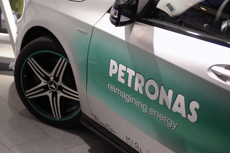 Classe_A-Vogue_Fashion_Night_Out