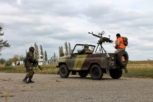 Военнослужащие украинской армии во время учений Военнослужащие украинской армии во время учений