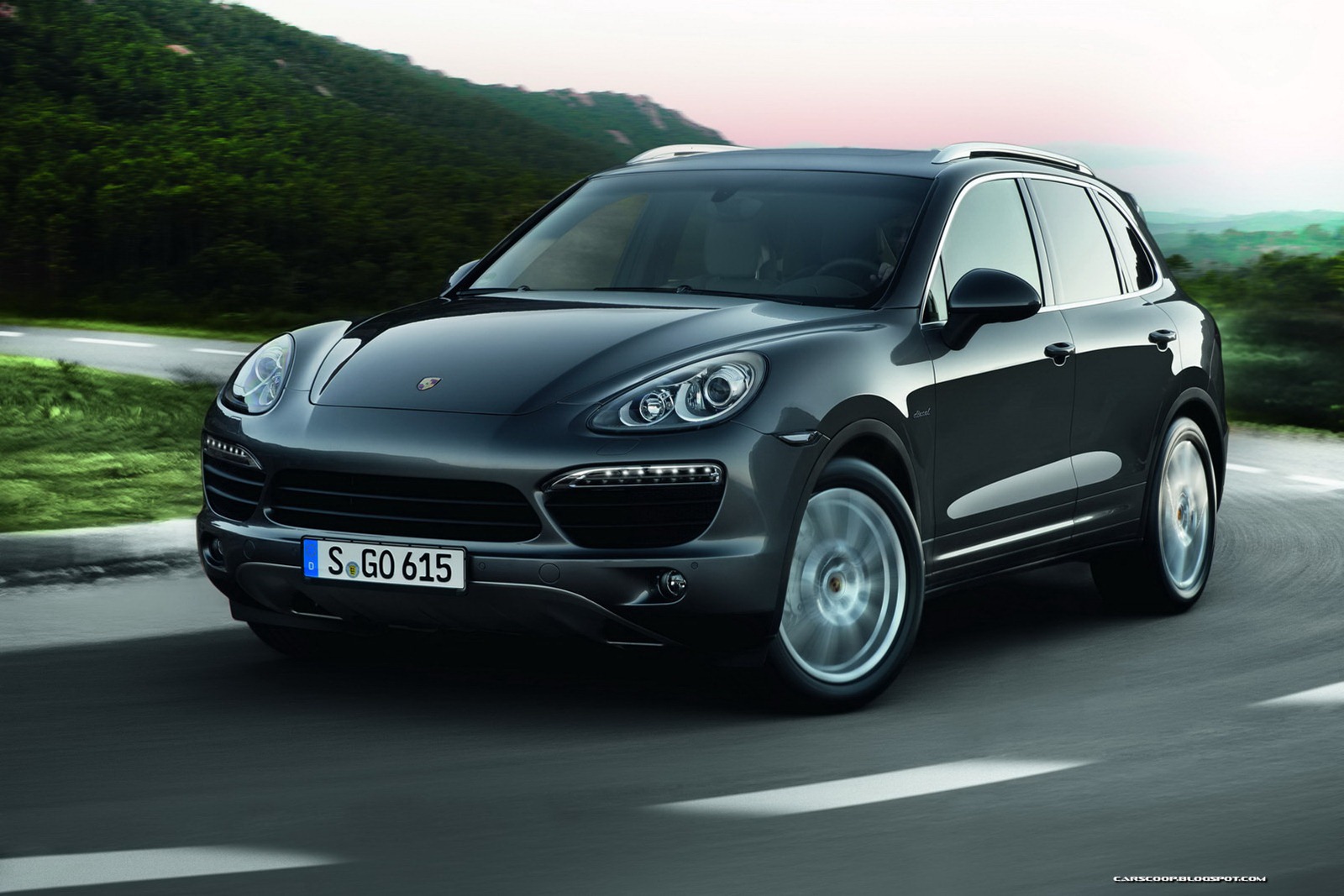 [2013-Porsche-Cayenne-S-Diesel-5%255B2%255D.jpg]