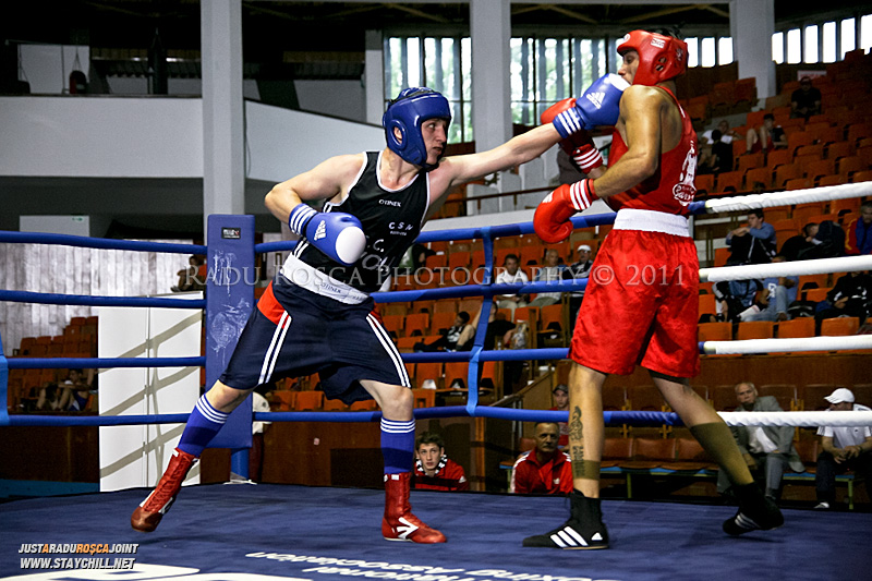 Doi pugilisti boxeaza miercuri, in cadrul Campionatului National de Box ce se desfasoara in Sala Sporturilor din Targu Mures in perioada 27 iunie - 2 iulie 2011