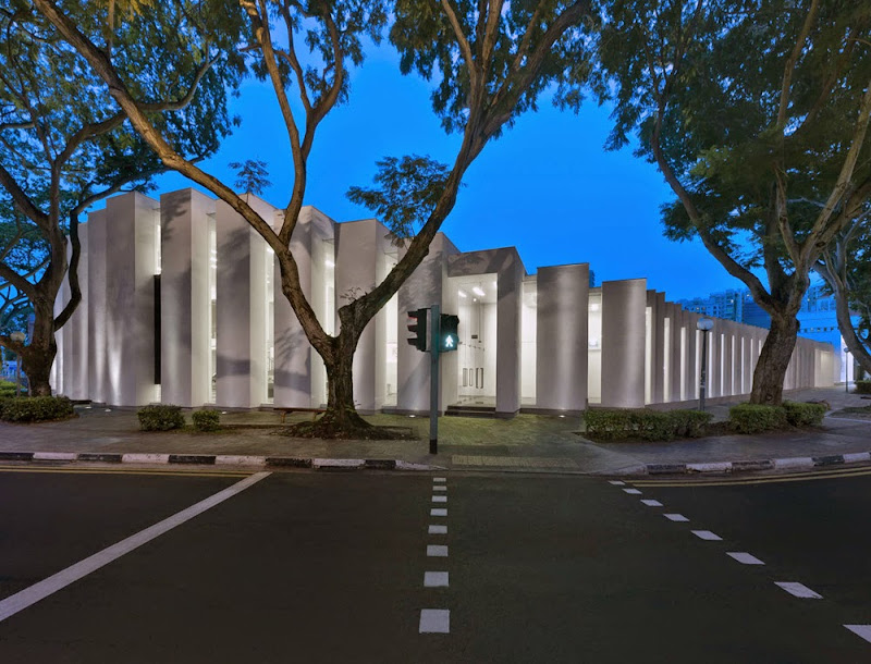 01-uol-edge-gallery-ministry-of-design.jpg