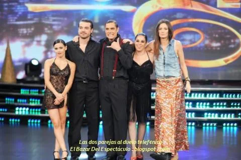 Las dos parejas al duelo telef¢nico.jpg