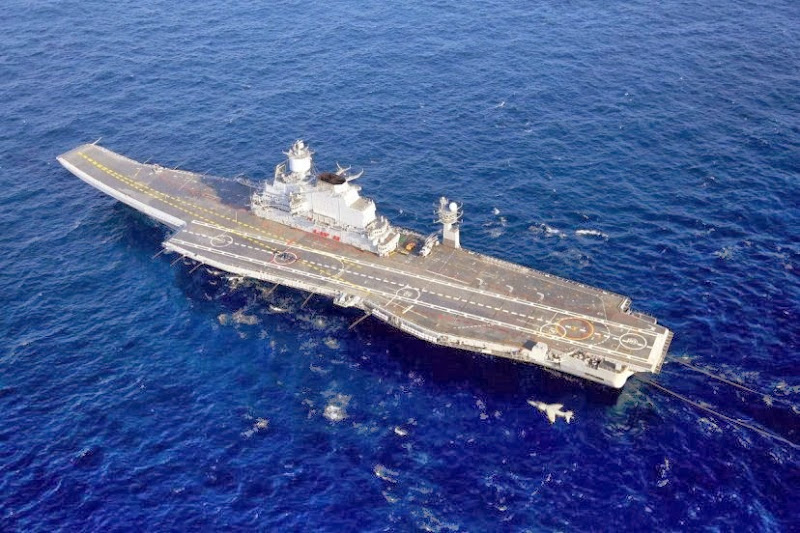 Aircraft-Carrier-INS-Vikramaditya-14-Indian-Navy-R