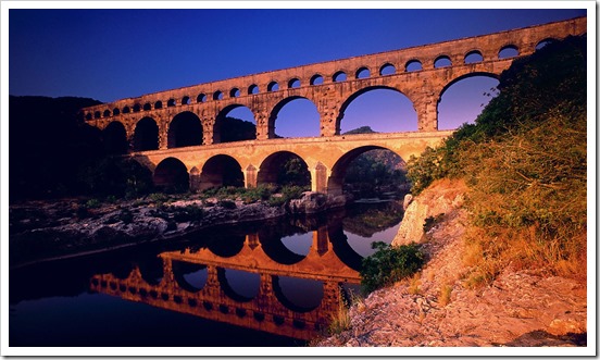 France, Pont du Gard, Languedoc-Roussillon, France