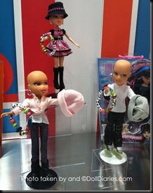 Barbie-calva-bald-and-really-beautiful-princess-2013-muñecas-Barbie-juguetes-Pucca-juegos-infantiles-niñas-cancer-hospital-chicas-maquillar-vestir-peinar-fashion-belleza-princesas-bebes-facebook-11