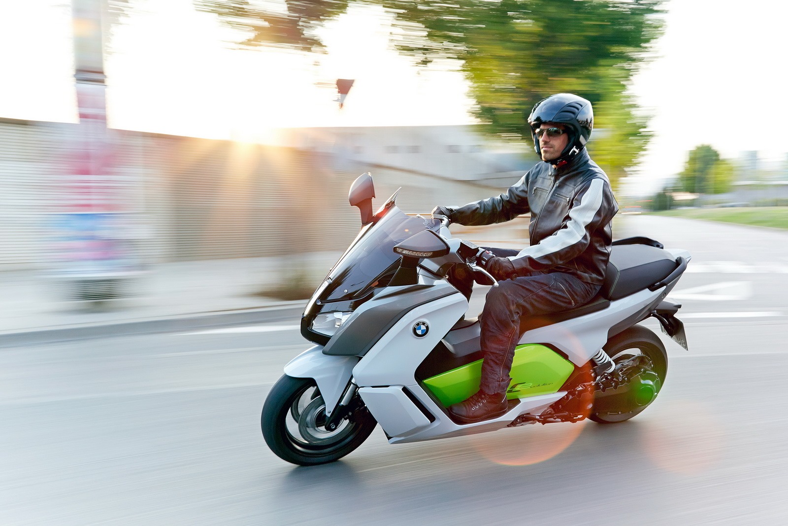 [BMW-Electric-Scooter-23%255B2%255D.jpg]