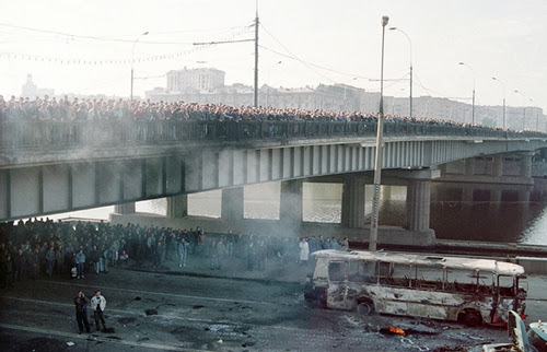 Кровавый Октябрь 1993-го: "Расстрел Белого Дома"