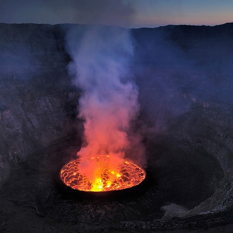 lava-lake-at-nyiragongo-volcano-amusing-planet