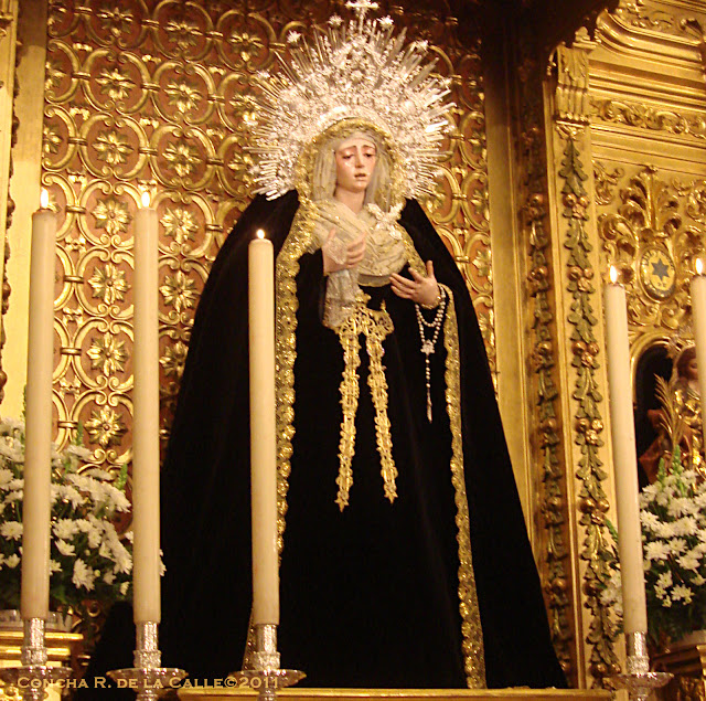Virgen de la Estrella  de luto - Triana - Sevilla 1b.jpg