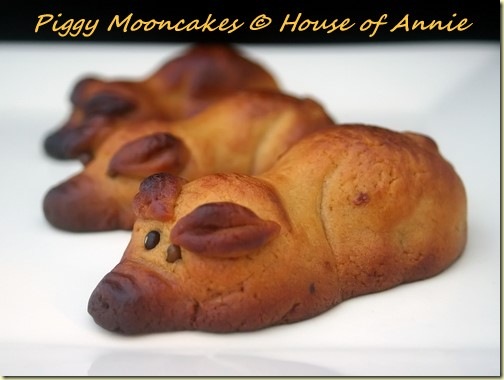 Piggy Mooncakes