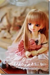 Doll-cute-girl-pretty-little-brunette-barbie