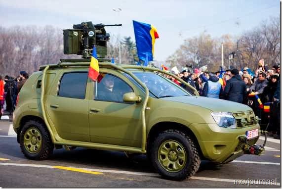 Dacia Duster in legeruitvoering 01