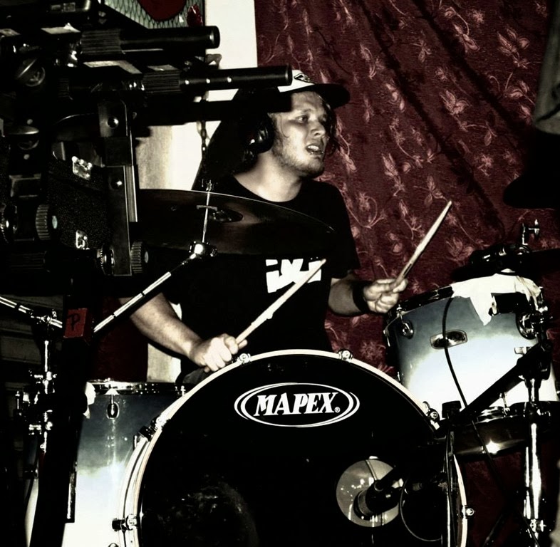 [562005_10200595362520343_412991822_n%255B3%255D.jpg]