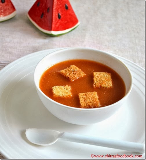 Tomato-soup-with-bread